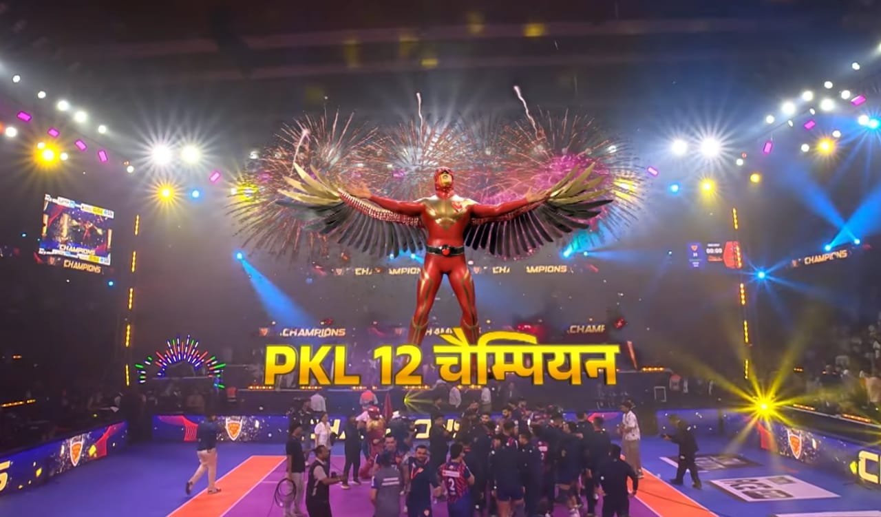 PKL 2025 Final में दबंग दिल्ली ने पुणेरी पलटन को 31-28 से हराकर दूसरा खिताब जीता